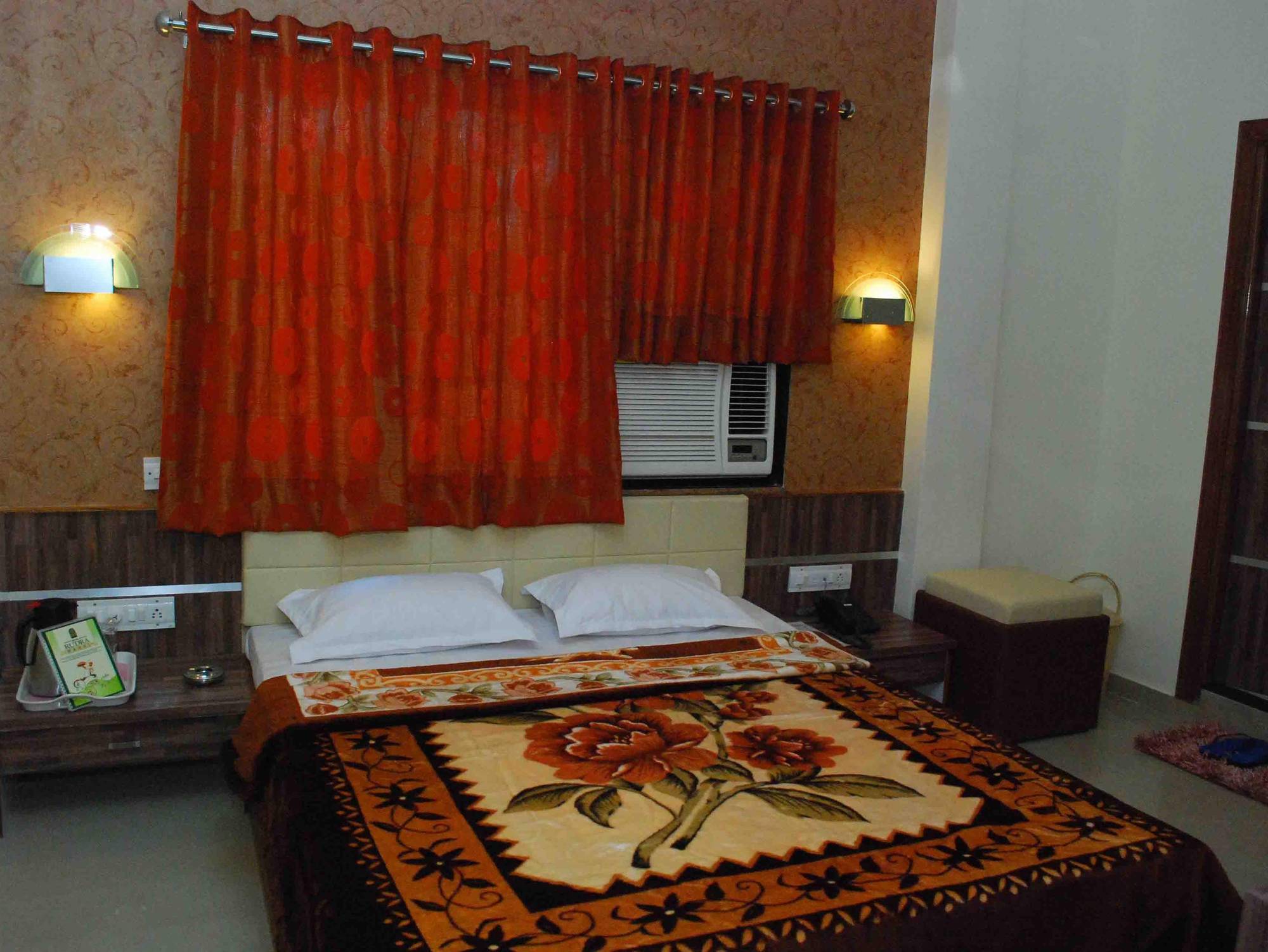 Oyo Flagship 19003 Hotel Rudra Mahal Ahmedabad Luaran gambar