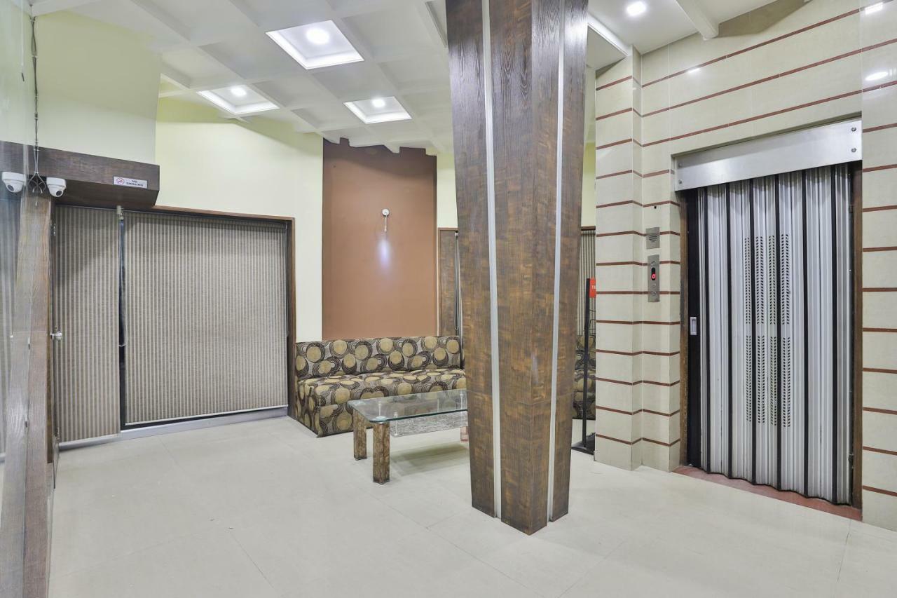 Oyo Flagship 19003 Hotel Rudra Mahal Ahmedabad Luaran gambar