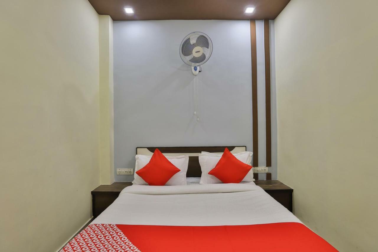 Oyo Flagship 19003 Hotel Rudra Mahal Ahmedabad Luaran gambar