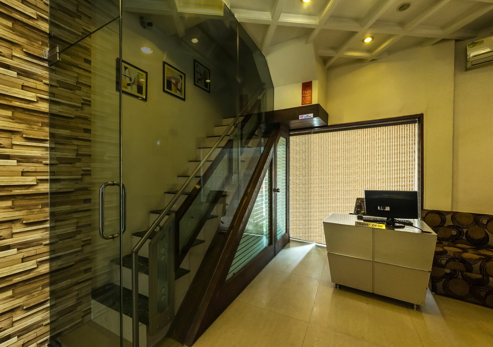 Oyo Flagship 19003 Hotel Rudra Mahal Ahmedabad Luaran gambar